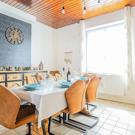 Beautiful In With Kitchen *